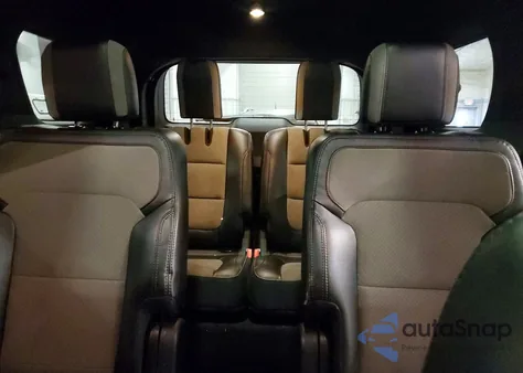 2017 Ford Explorer Xlt z USA, uszkodzony, nr VIN 1FM5K8D86HGD88848